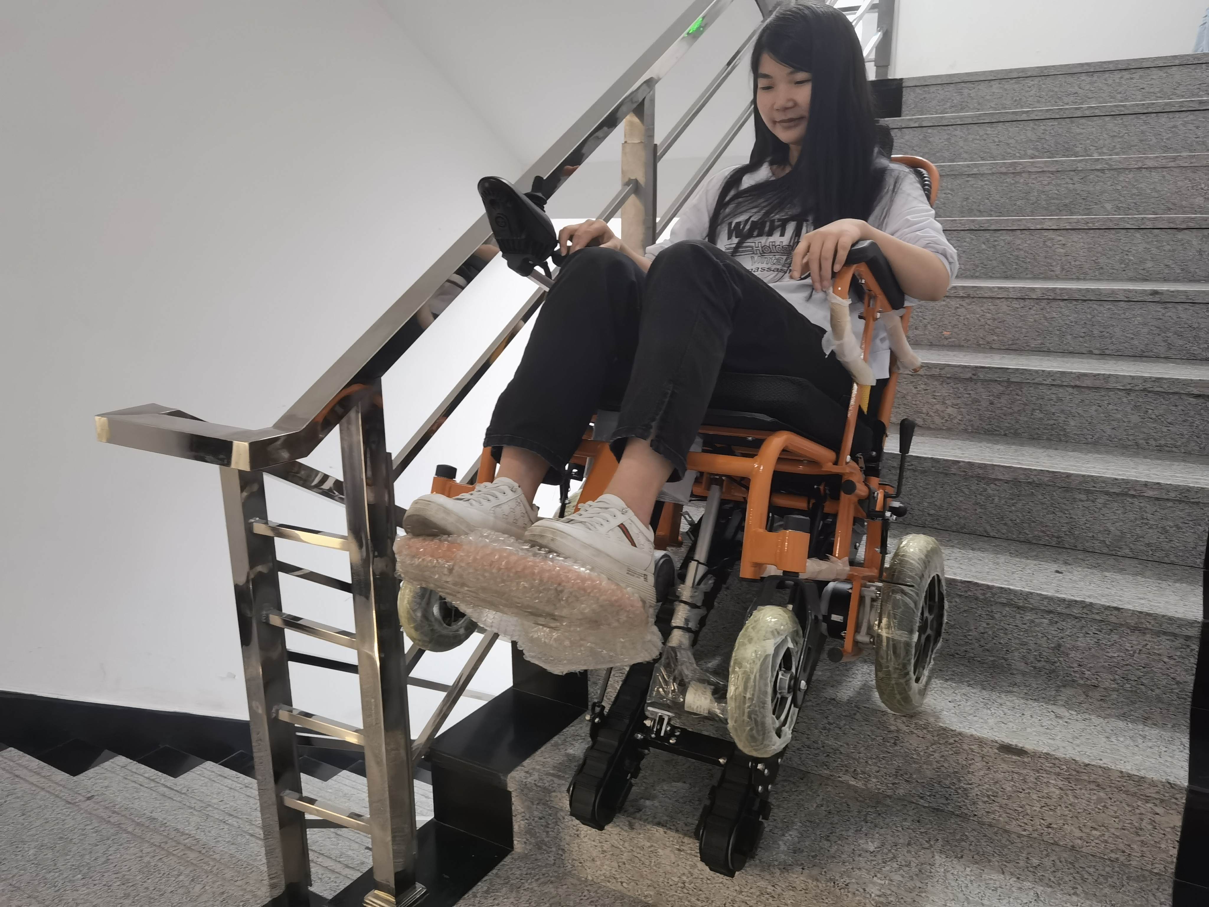 SummitClimb Pro: Climbing Electric Smart Wheelchair